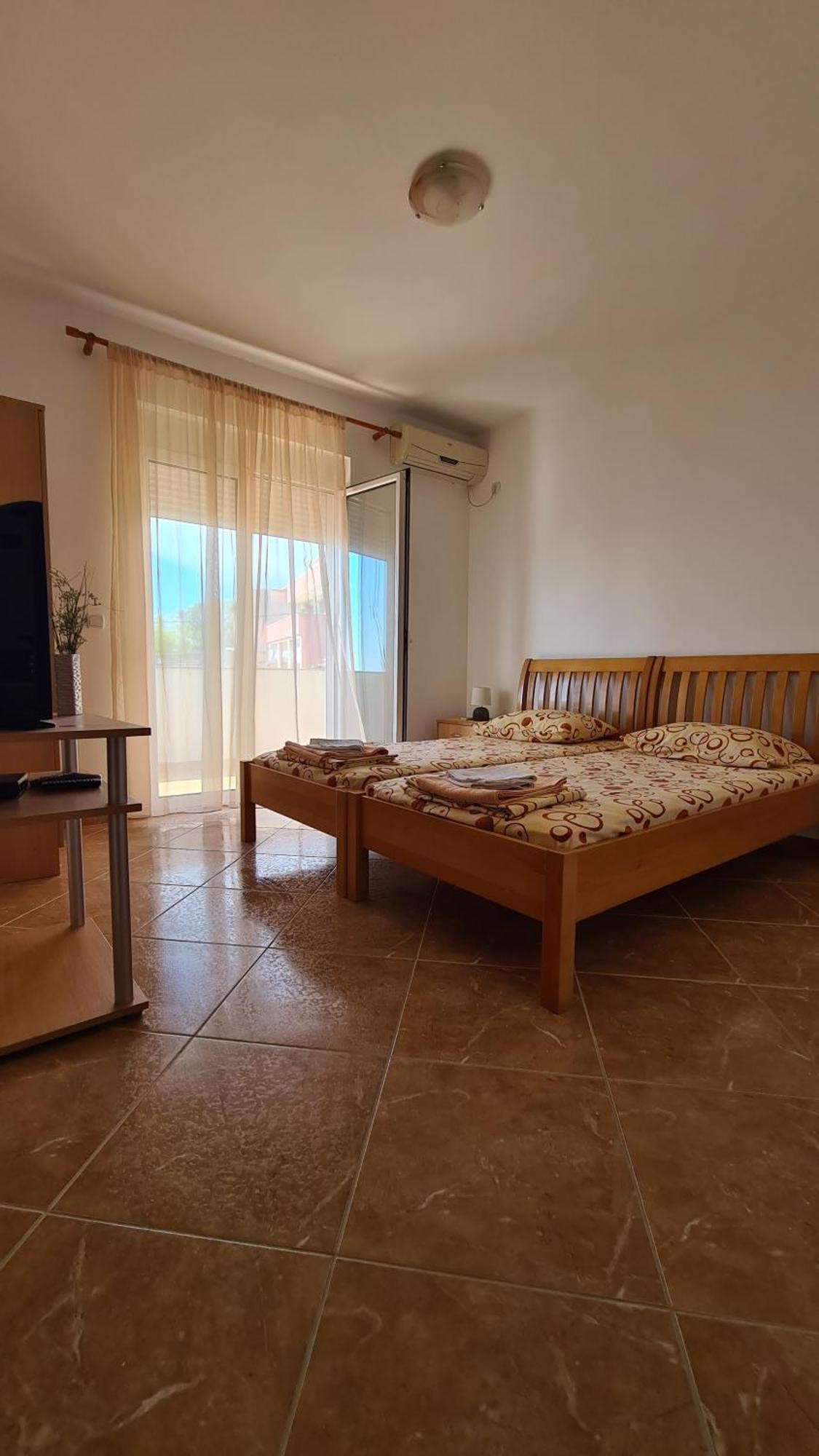 Apartments Mare Ulcinj Ngoại thất bức ảnh