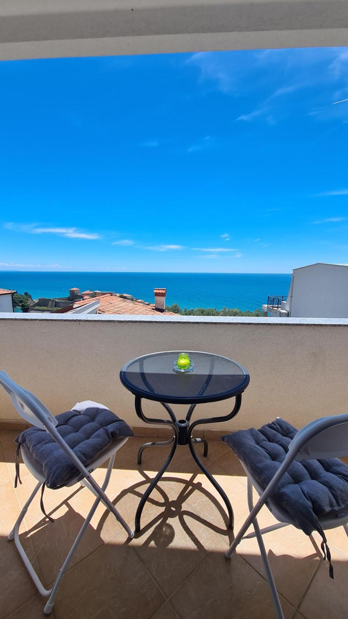 Apartments Mare Ulcinj Ngoại thất bức ảnh